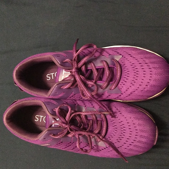 Running shoes purple size 10 - Picture 1 of 6